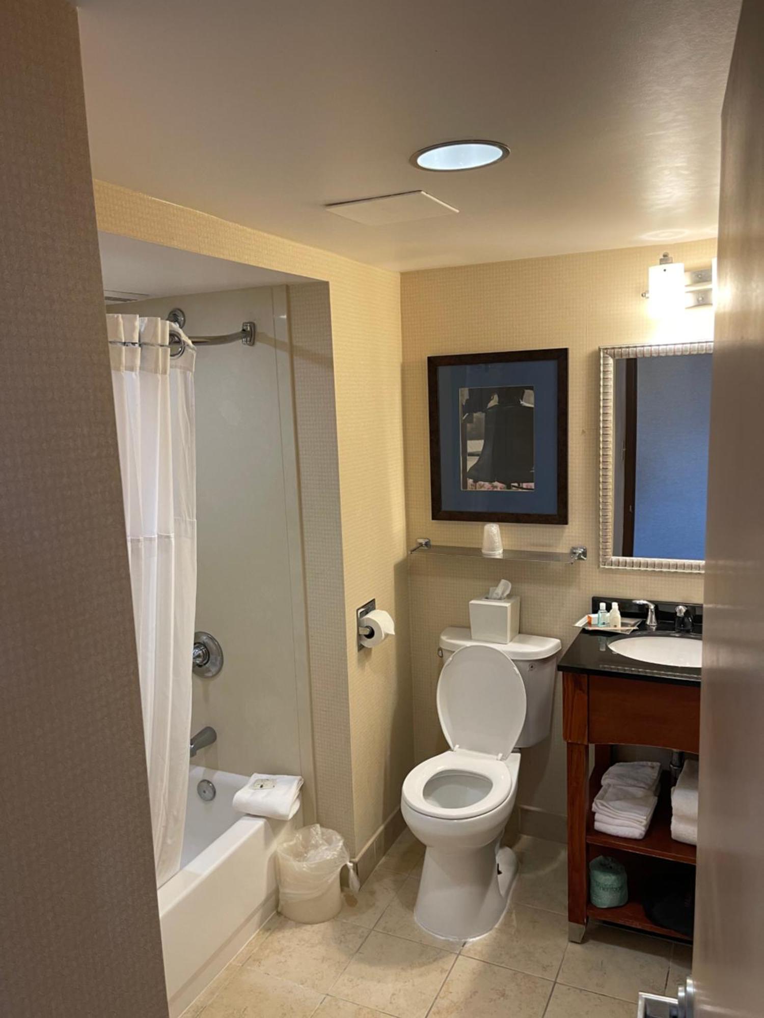 Quality Hotel Essington Esterno foto