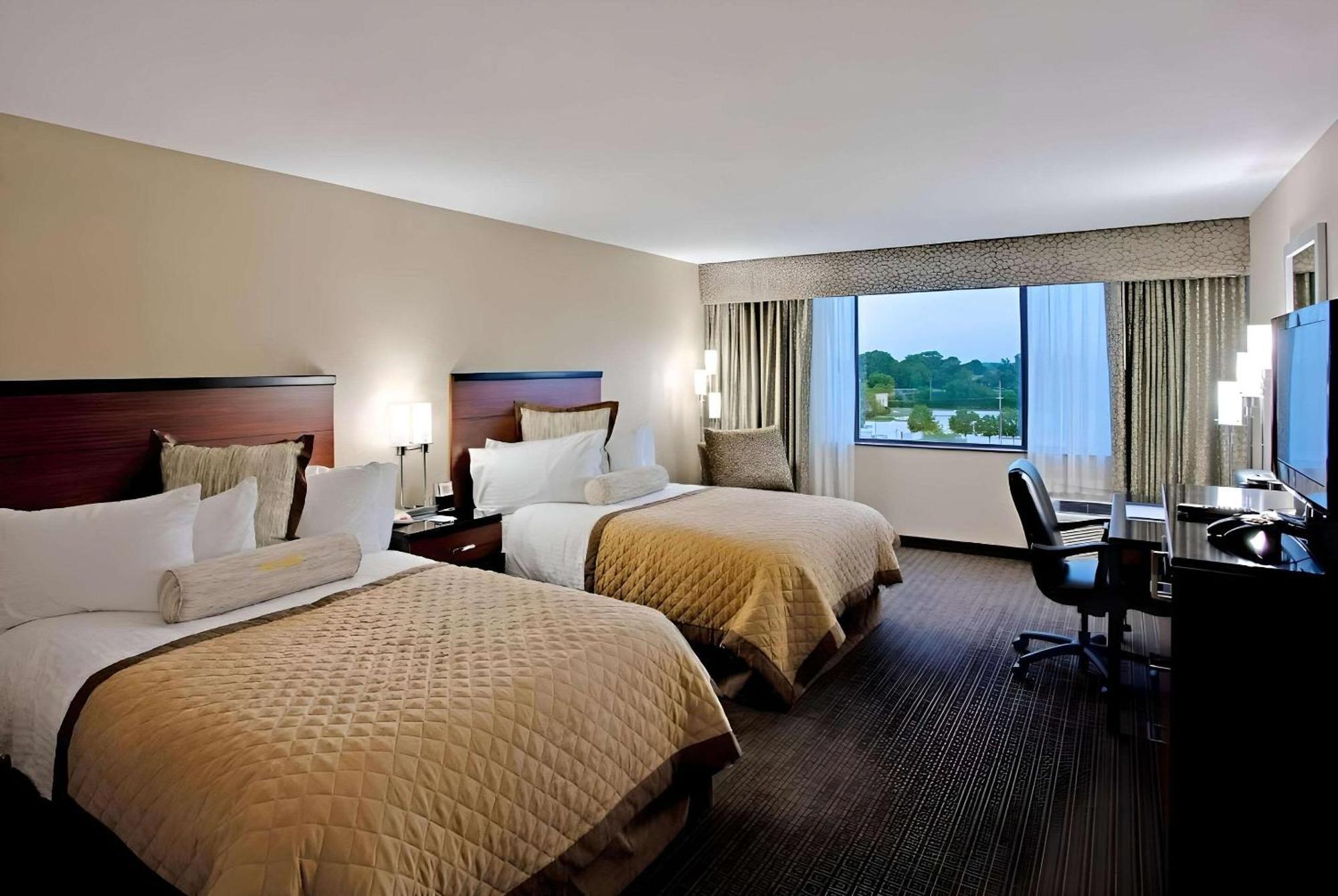 Quality Hotel Essington Esterno foto