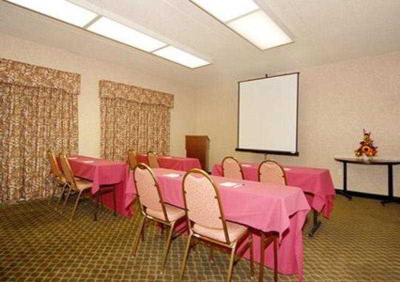 Quality Hotel Essington Esterno foto