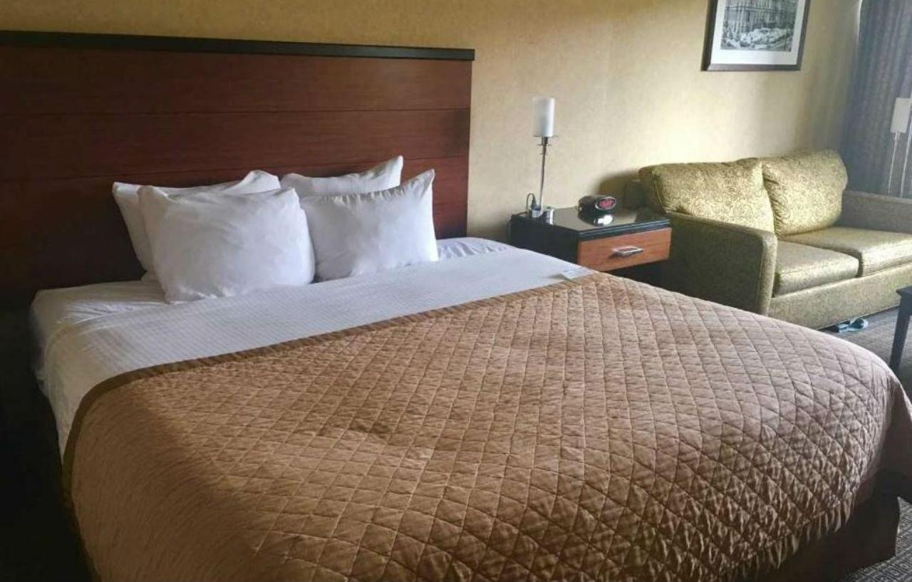 Quality Hotel Essington Esterno foto
